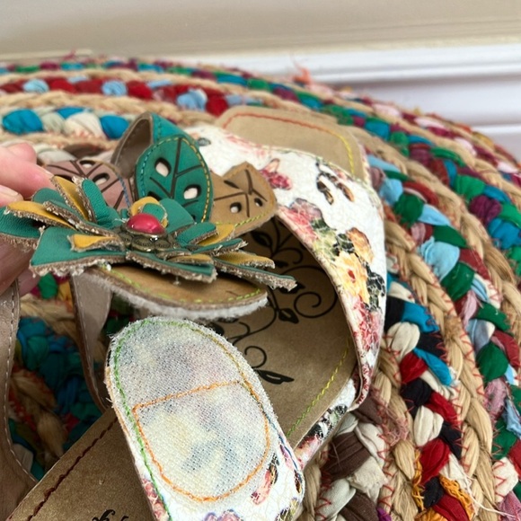 L'ARTISTE Floral Sandals Multicolor - Picture 5 of 6